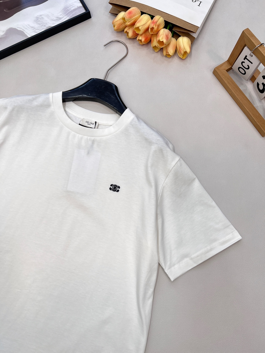 🆕CELINE26春夏新款CE凯旋门刺绣经典休闲宽松短袖T恤 超多明星同款！▪️定制YB原生全棉材质，透