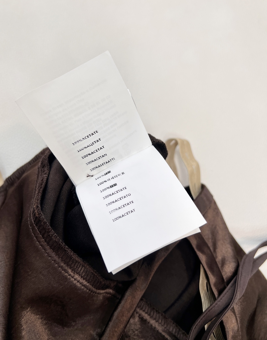 🆕Miumiu25FW秋冬新款蝴蝶结系带V领仿醋酸吊带长裙丨⚠独家yb开发！高版出品！仿醋酸面料自带细腻