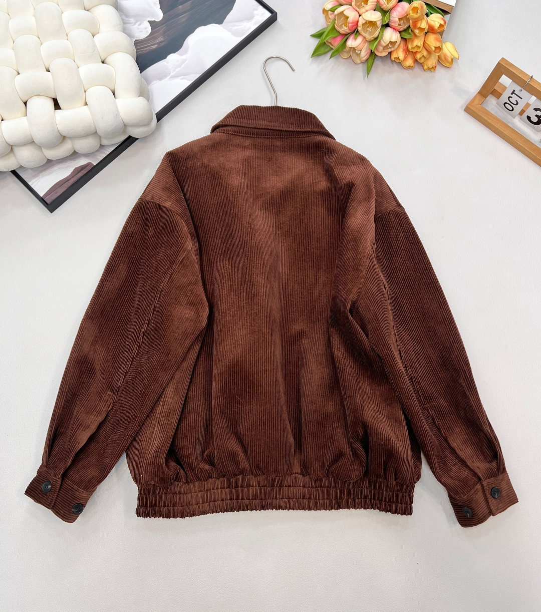 🆕MiuMiu25Fw秋冬新款复古焦糖棕灯芯绒拉链夹克外套🧥原版开发！高版出品！软糯的宽条灯芯绒自带绒面