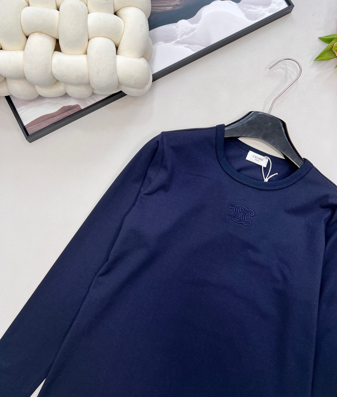 🆕Celine2025新款圆领刺绣全棉长袖T恤，定制YB原生全棉材质，德国进口机器打造，超密度处理，质感