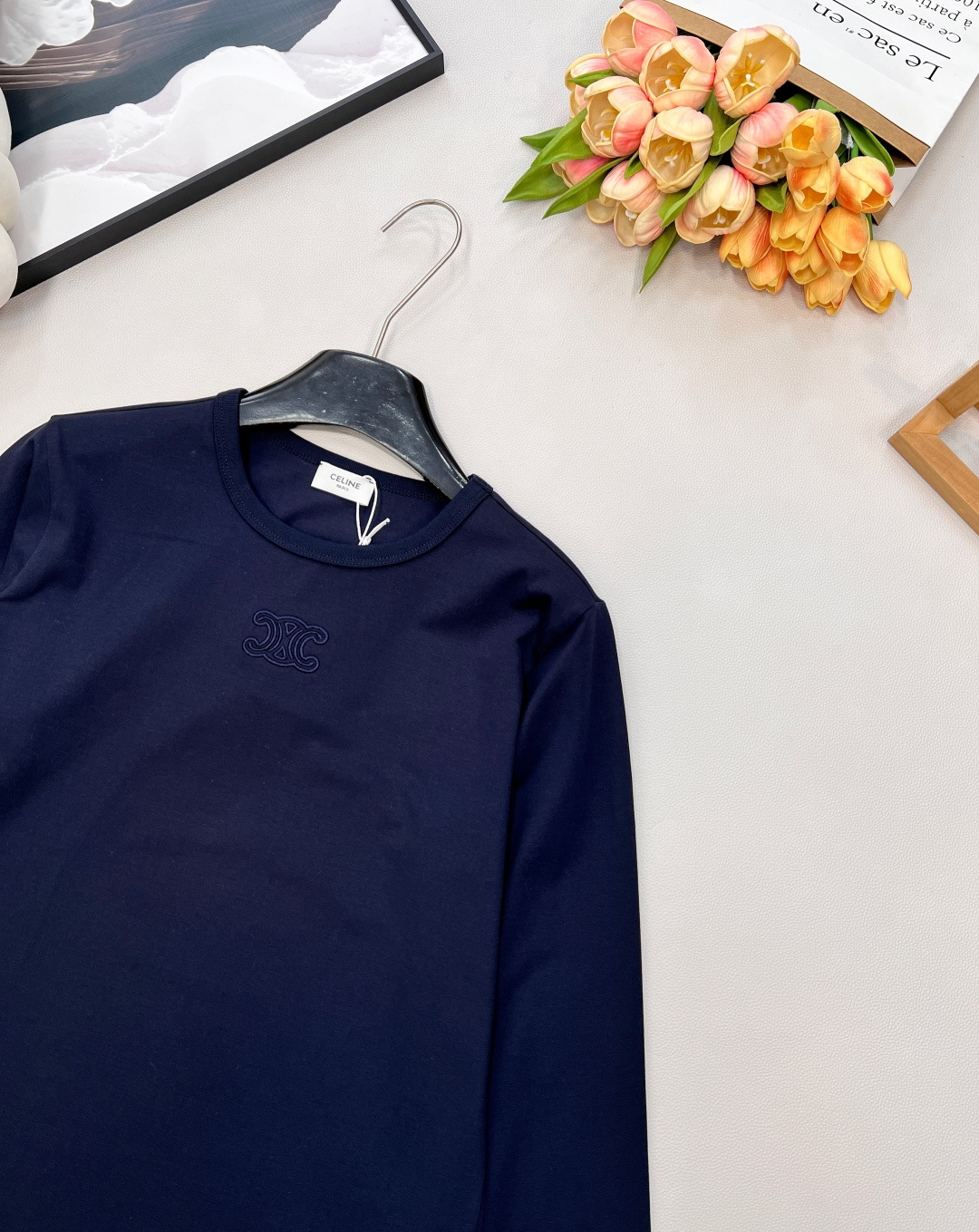 🆕Celine2025新款圆领刺绣全棉长袖T恤，定制YB原生全棉材质，德国进口机器打造，超密度处理，质感