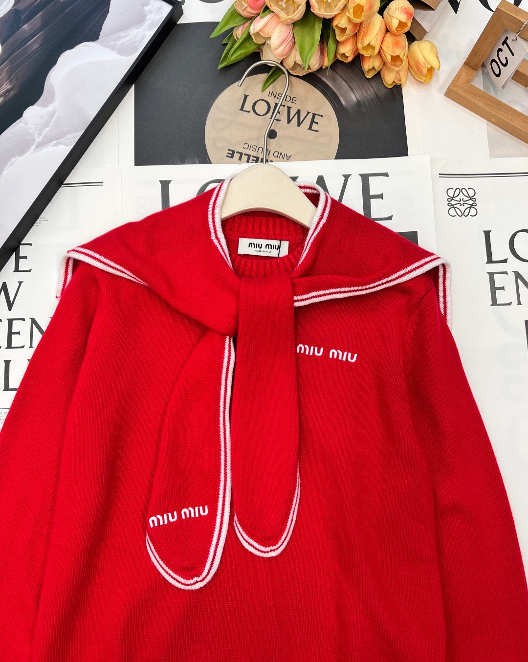 🆕Miu Miu 25新款字母刺绣海军领针织衫，把“少女贵气感”穿在身上。 海军领+短款修身=秋冬的甜酷