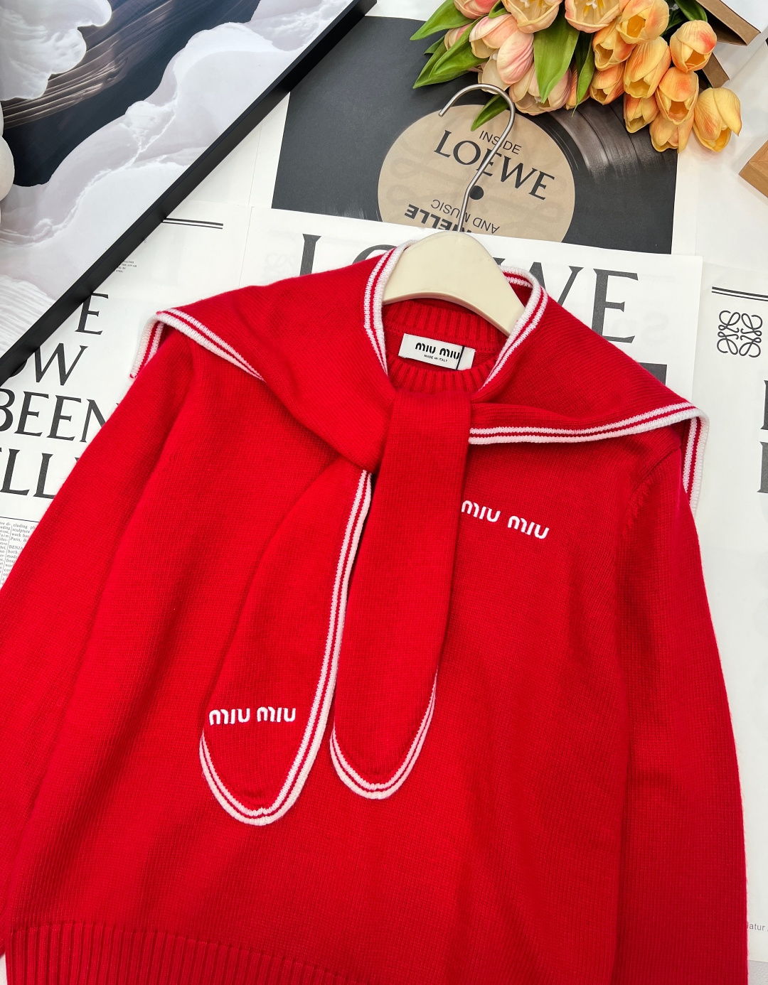 🆕Miu Miu 25新款字母刺绣海军领针织衫，把“少女贵气感”穿在身上。 海军领+短款修身=秋冬的甜酷