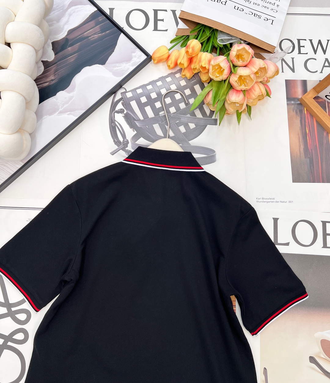 🆕MIU MIU春夏新款青春活力学院风撞色边翻领短袖POLO衫▪️定制珠地棉织造，质感高级，舒适柔软，翻