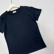 🆕 Saint Laurent 小字母刺绣短袖T恤定制100%原生棉面料,轻薄舒适,天然纤维肌理,满是属 🆕 Saint Laurent 小字母刺绣短袖T恤定制100%原生棉面料,轻薄舒适,天然纤维肌理,满是属