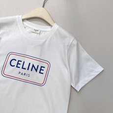 🆕CELINE春夏新款双色方框字母印花宽松休闲版型短袖T恤▪️春夏主推款,宽松休闲版型搭配原版一致的方框 🆕CELINE春夏新款双色方框字母印花宽松休闲版型短袖T恤▪️春夏主推款,宽松休闲版型搭配原版一致的方框