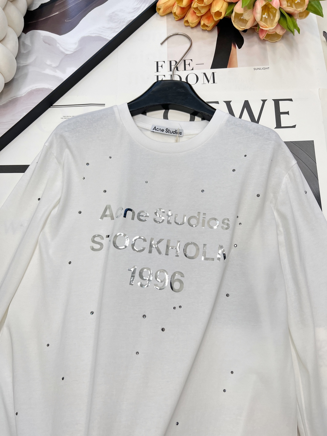 🆕 ACNE STUDIO 银标字母印花+满天星水钻长袖T恤银色字母印花是很有光泽很有质感的 满满的风格
