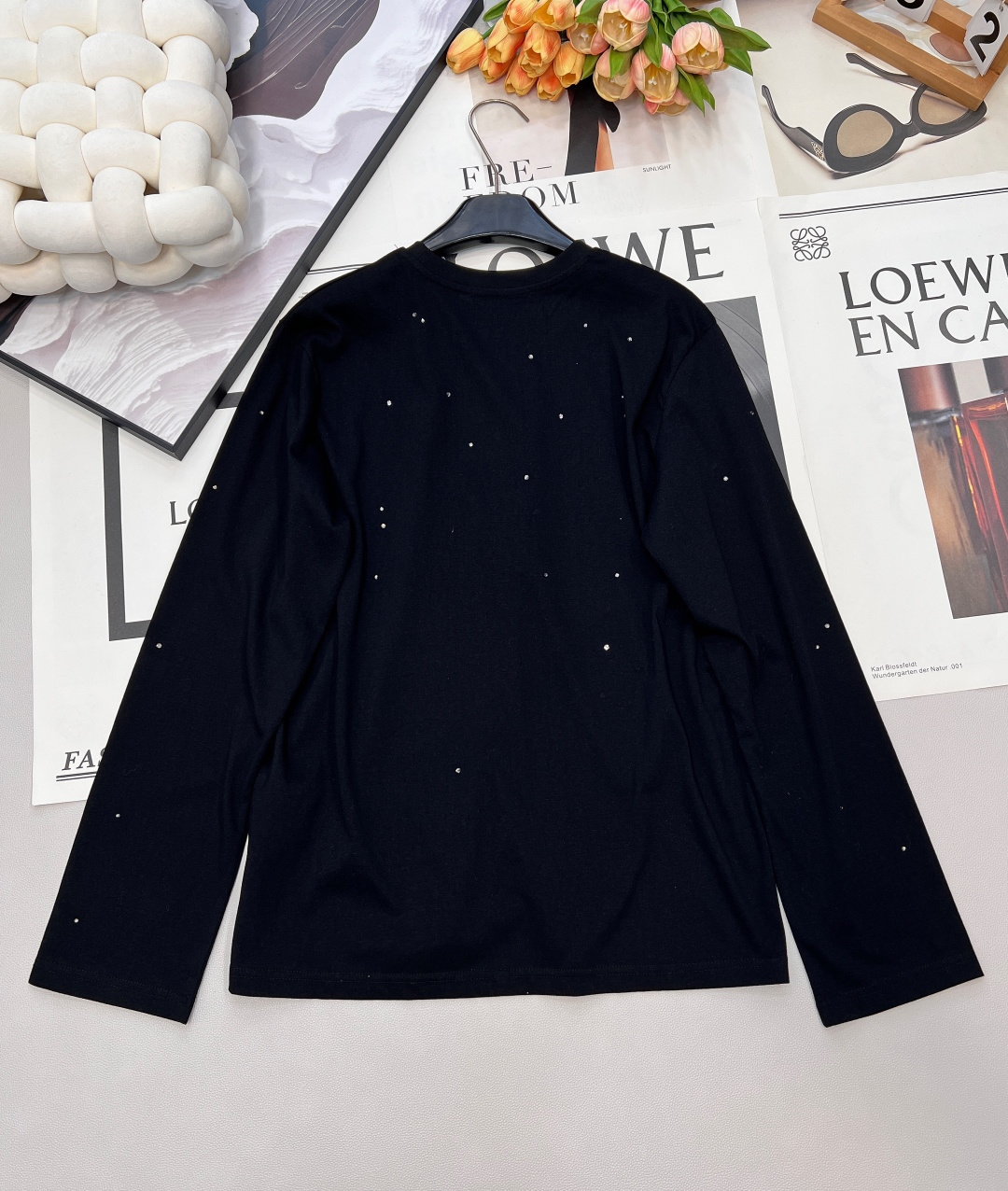 🆕 ACNE STUDIO 银标字母印花+满天星水钻长袖T恤银色字母印花是很有光泽很有质感的 满满的风格