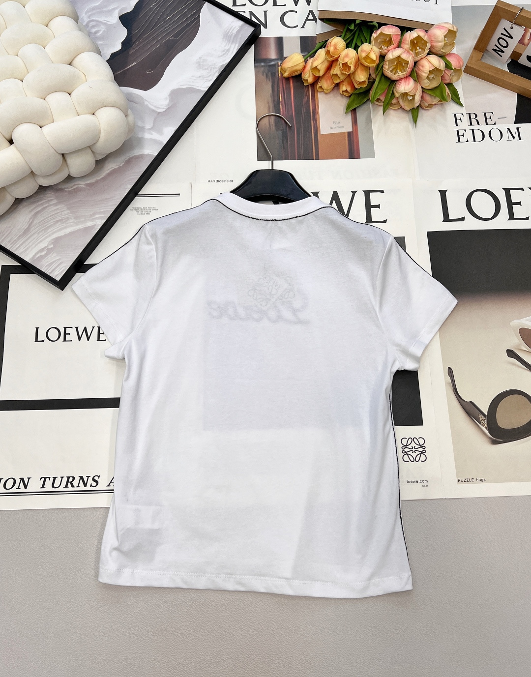 🆕Loewe2026新款立体刺绣徽标短袖T恤,定制YB原生全棉材质,透气舒适,质感十足,常规短袖T恤,胸 🆕Loewe2026新款立体刺绣徽标短袖T恤,定制YB原生全棉材质,透气舒适,质感十足,常规短袖T恤,胸