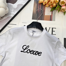 🆕Loewe2026新款立体刺绣徽标短袖T恤,定制YB原生全棉材质,透气舒适,质感十足,常规短袖T恤,胸 🆕Loewe2026新款立体刺绣徽标短袖T恤,定制YB原生全棉材质,透气舒适,质感十足,常规短袖T恤,胸