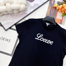 🆕Loewe2026新款立体刺绣徽标短袖T恤,定制YB原生全棉材质,透气舒适,质感十足,常规短袖T恤,胸 🆕Loewe2026新款立体刺绣徽标短袖T恤,定制YB原生全棉材质,透气舒适,质感十足,常规短袖T恤,胸