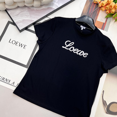 🆕Loewe2026新款立体刺绣徽标短袖T恤,定制YB原生全棉材质,透气舒适,质感十足,常规短袖T恤,胸 🆕Loewe2026新款立体刺绣徽标短袖T恤,定制YB原生全棉材质,透气舒适,质感十足,常规短袖T恤,胸