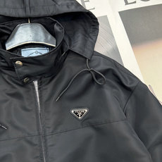 🆕Prada2026新款可拆卸连帽抽绳冲锋衣外套,定制YB进口防风防水尼龙材质,挺括有型,质感高级,冲锋 🆕Prada2026新款可拆卸连帽抽绳冲锋衣外套,定制YB进口防风防水尼龙材质,挺括有型,质感高级,冲锋