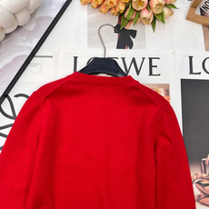 🆕LOUIS VUITTON 中国新年限定马海毛字母针织衫毛衣♥正红色超显气色,胸前白色涂鸦字母超有设计 🆕LOUIS VUITTON 中国新年限定马海毛字母针织衫毛衣♥正红色超显气色,胸前白色涂鸦字母超有设计