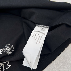 🆕Chromehearts2026SS新款拼皮刺绣十字架徽标短袖T恤,定制YB原生全棉材质,质感高级,舒 🆕Chromehearts2026SS新款拼皮刺绣十字架徽标短袖T恤,定制YB原生全棉材质,质感高级,舒