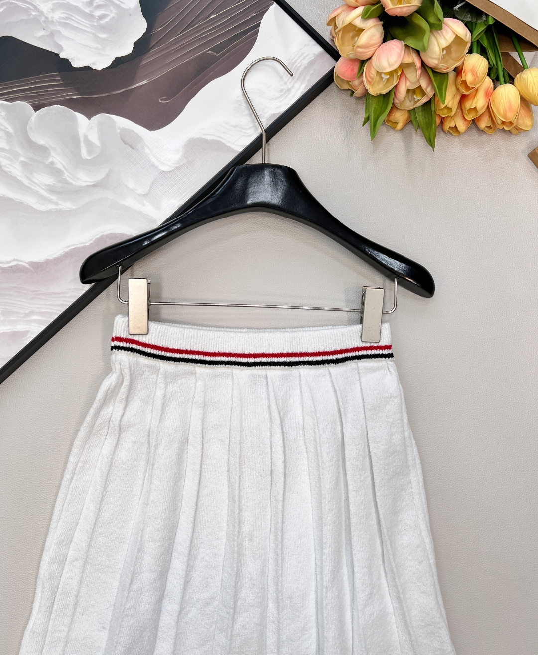 🆕春夏新款 MIU MIU 字母针织腰百褶半裙减龄学院风甜美可爱大长腿尽显，小蛮腰大长腿那都是信手拈来的