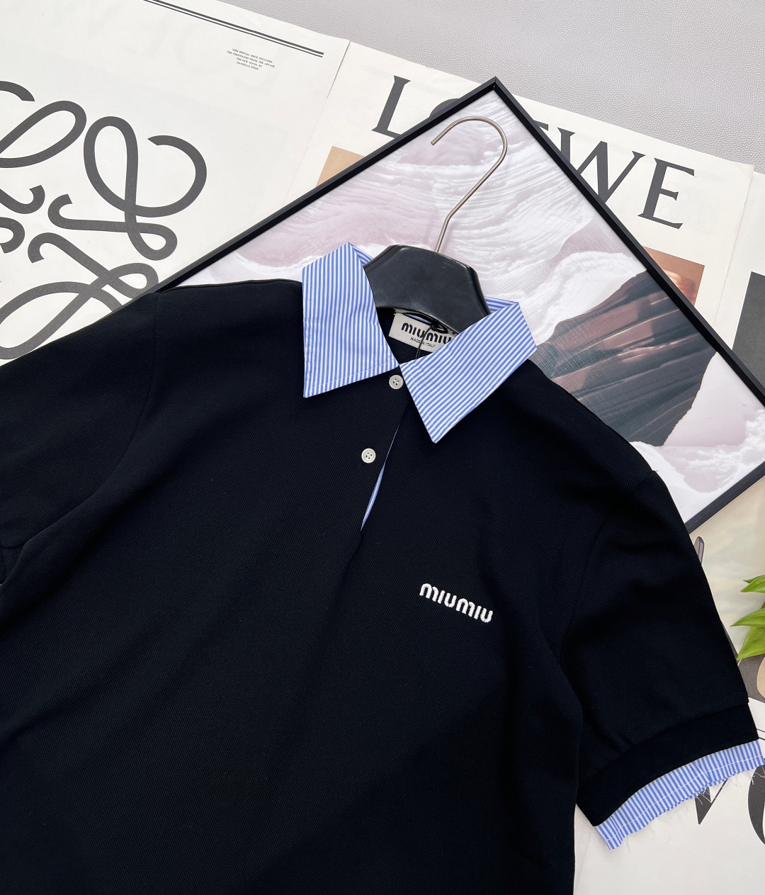 🆕 MIUMIU 细条纹拼接翻领假两件短袖polo衫💃miu里miu气的学院风系列 👩‍🎓学院风Polo