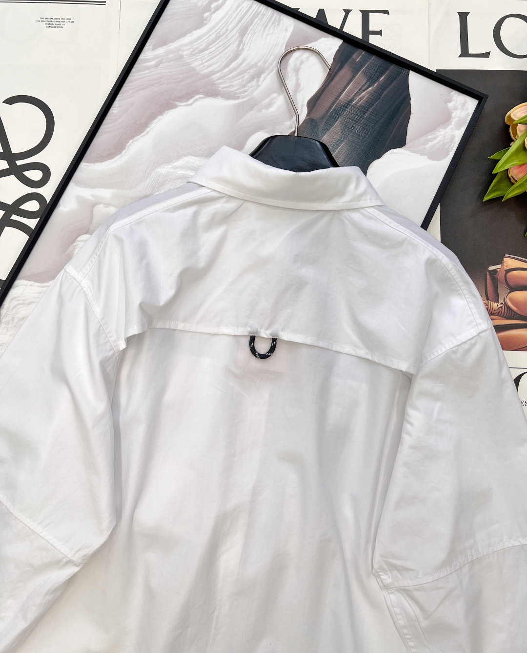 🆕2026SS早春新款Miu Miu口袋工装白衬衫，谁懂啊！Miu Miu把工装少女感玩到了极致～▪️面