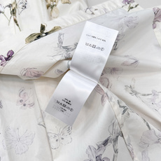 🆕Dior 26SS早春限定Butterflies & Iris印花系腰衬衫裙,高版出品|以纯净米白为底 🆕Dior 26SS早春限定Butterflies & Iris印花系腰衬衫裙,高版出品|以纯净米白为底