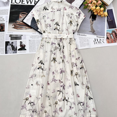 🆕Dior 26SS早春限定Butterflies & Iris印花系腰衬衫裙,高版出品|以纯净米白为底 🆕Dior 26SS早春限定Butterflies & Iris印花系腰衬衫裙,高版出品|以纯净米白为底