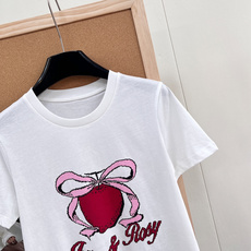 🆕JORYA春夏限定爱心Tee,一眼沦陷的甜妹标配!❤️红爱心+粉蝴蝶结,减龄又俏皮☁️100%纯棉,透 🆕JORYA春夏限定爱心Tee,一眼沦陷的甜妹标配!❤️红爱心+粉蝴蝶结,减龄又俏皮☁️100%纯棉,透