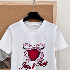 🆕JORYA春夏限定爱心Tee,一眼沦陷的甜妹标配!❤️红爱心+粉蝴蝶结,减龄又俏皮☁️100%纯棉,透 🆕JORYA春夏限定爱心Tee,一眼沦陷的甜妹标配!❤️红爱心+粉蝴蝶结,减龄又俏皮☁️100%纯棉,透