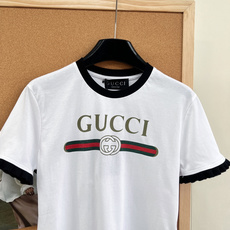 🆕GUCCI新款经典字母腰带印花拼色短袖T恤。- 经典标识:正面烫金GUCCI字母+红绿织带+双G互扣L 🆕GUCCI新款经典字母腰带印花拼色短袖T恤。- 经典标识:正面烫金GUCCI字母+红绿织带+双G互扣L