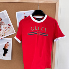 🆕GUCCI新款经典字母腰带印花拼色短袖T恤。- 经典标识:正面烫金GUCCI字母+红绿织带+双G互扣L 🆕GUCCI新款经典字母腰带印花拼色短袖T恤。- 经典标识:正面烫金GUCCI字母+红绿织带+双G互扣L