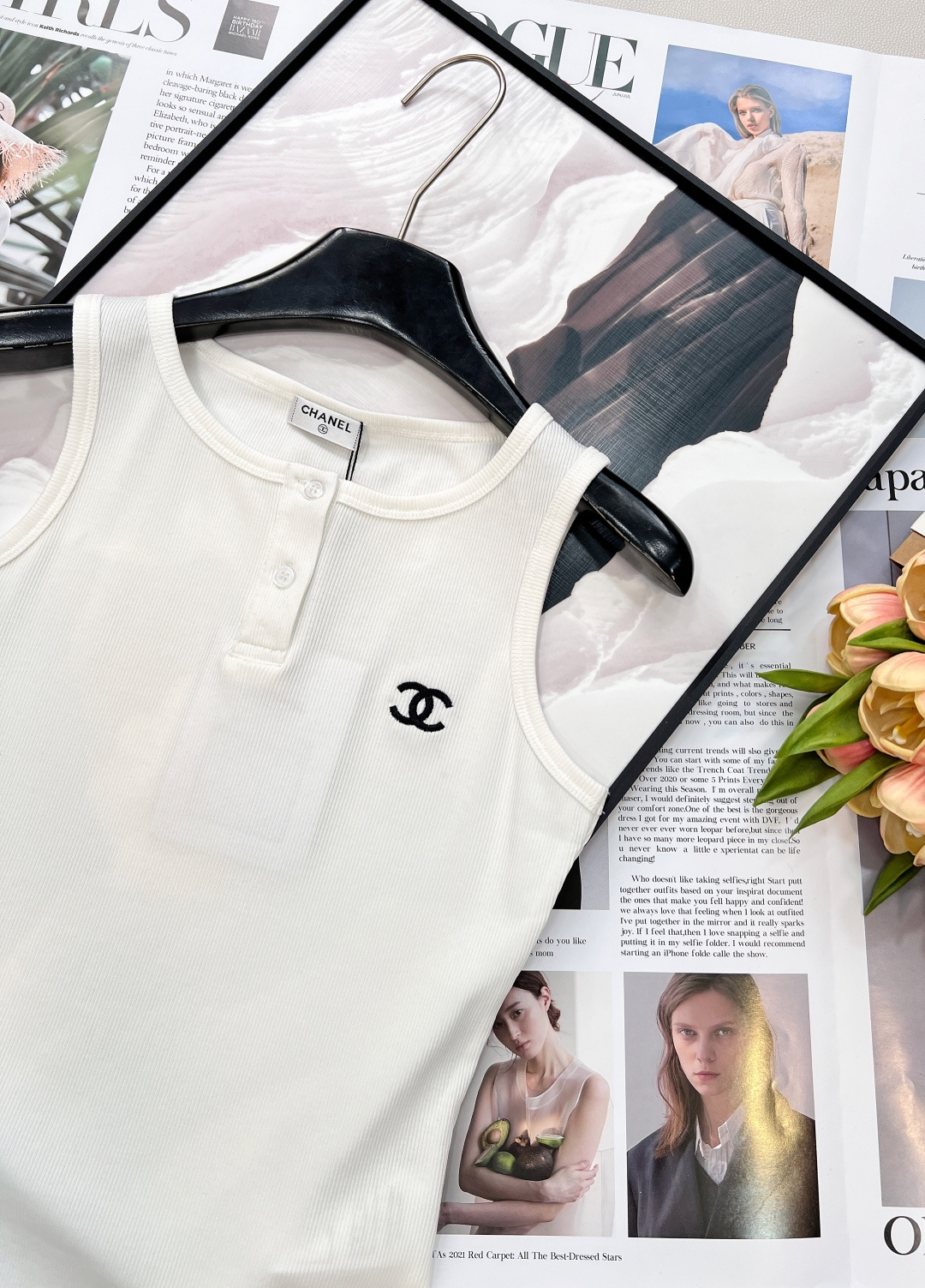 🆕CHANEL26SS春夏新款CHANEL古风字母刺绣背心，闭眼入！定制古风字母刺绣，针脚细密均匀、立体