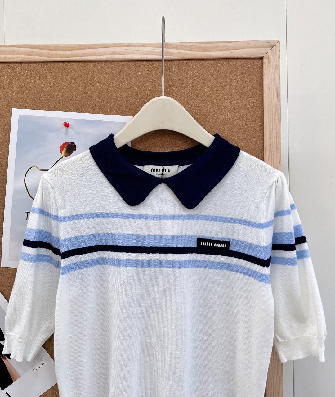🆕MIU MIU26早春Miu系学院风娃娃领针织短袖 减龄拼色娃娃领，复古学院氛围拉满，温柔又俏皮胸前撞