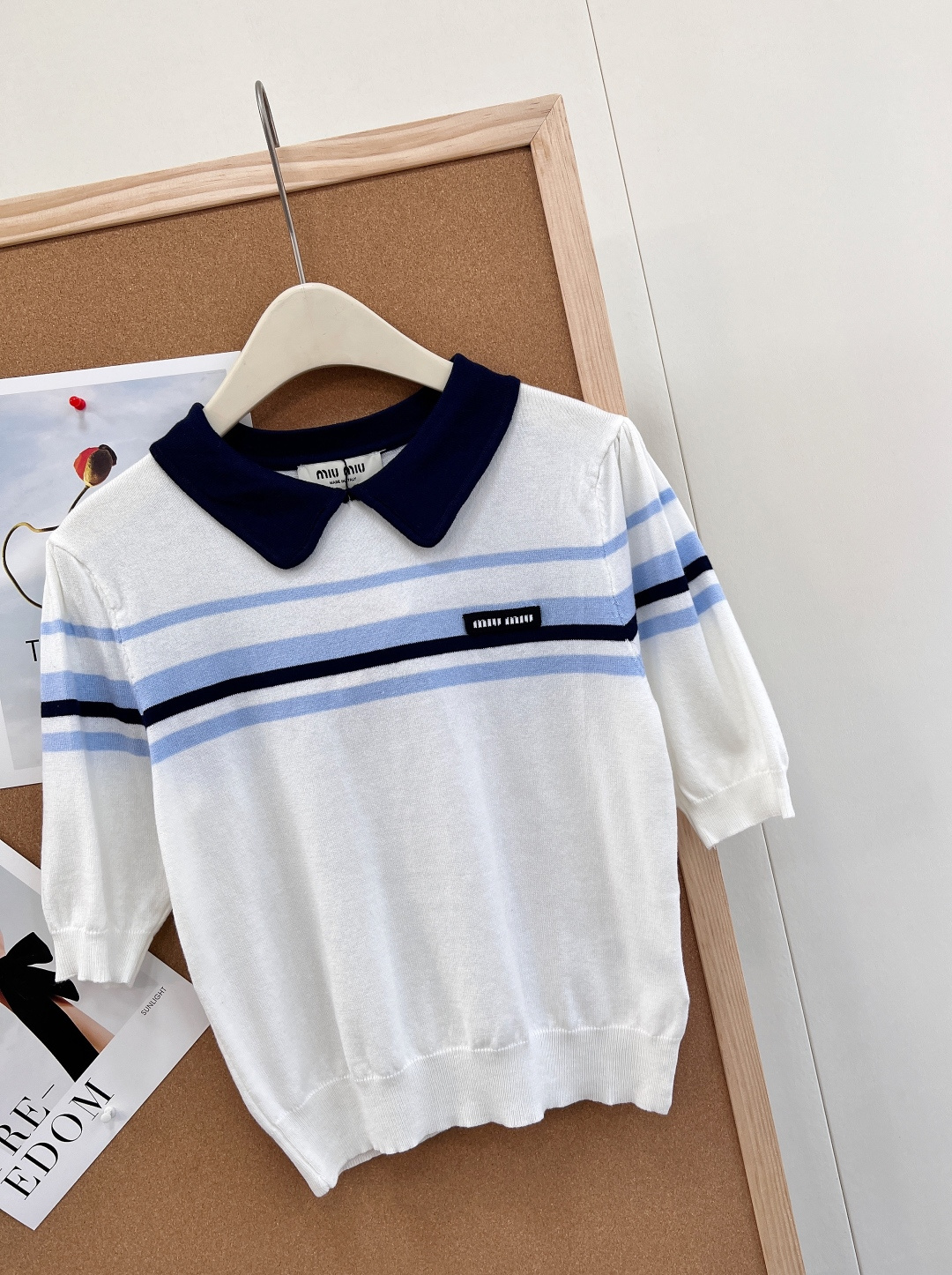 🆕MIU MIU26早春Miu系学院风娃娃领针织短袖 减龄拼色娃娃领，复古学院氛围拉满，温柔又俏皮胸前撞
