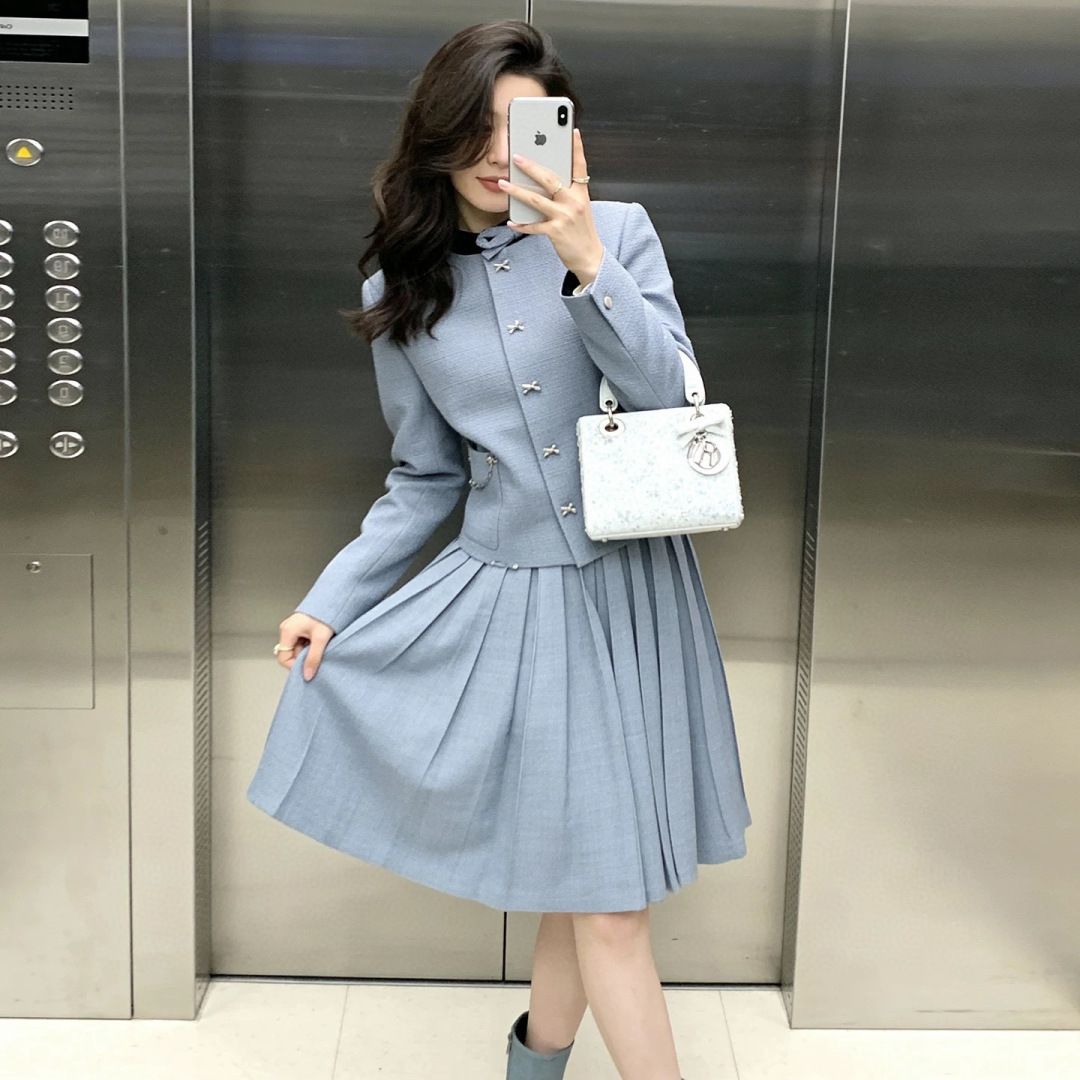 NO:754026,A set of upper body reference pictures,19860909一套上身参考图,,,Women's clothing