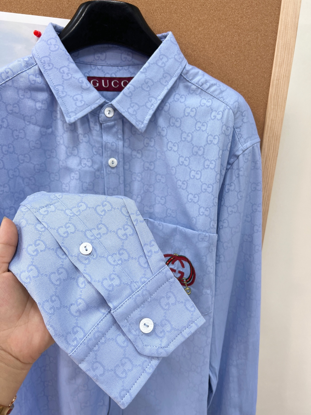 🆕Gucci2026新款贺岁提花刺绣口袋衬衫，新年贺岁限定系列#定制YB原生提花全棉材质，质感细腻，穿搭
