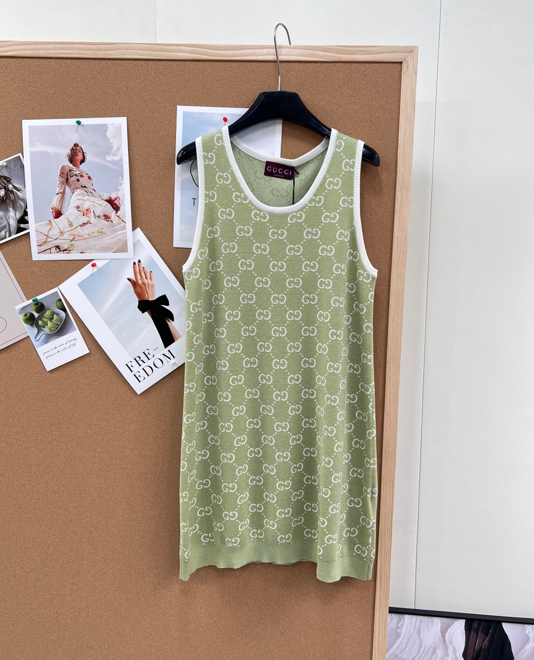 NO:760017,Gucci26 spring and summer new matcha green presbyopic knitted vest dress. Classic double G jacquard, unlocking a relaxed and high-end sense!  - The classic presbyopic jacquard is fully printed with the double G letter logo, which is highly recognizable, retro and fashionable. Gucc's signature presbyopic elements will never go out of style. - Contrast color round neck design, milky white contrast hemmed collar + armholes, soft matcha green background, fresh and white, full of spring and summer atmosphere. - Sleeveless vest dress has a loose straight cut, not picky on the figure, covering the flesh and making you look slim, casual and lazy, and easy to wear to give a relaxed feeling. -  Selected wool knitted fabric, soft and skin-friendly, breathable and not stuffy, with good drape, comfortable to wear alone or layered in spring and summer. Complete with three standards, large quantity shipped!  Size sml code G,,gucci,skirts,19860909Gucci26春夏新款抹茶绿老花针织背心裙.经典双G提花,解锁松弛高级感！ - 经典老花提花满印双G字母logo,辨识度拉满,复古又时髦,Gucc*标志性老花元素,永不过时. - 撞色圆领设计奶白撞色包边领口+袖笼,柔和抹茶绿底色,清新显白,春夏氛围感十足. - 无袖背心裙版型宽松直筒剪裁,不挑身材,遮肉显瘦,随性慵懒,轻松穿出松弛感. - 精选羊毛针织面料,软糯亲肤,透气不闷,垂坠感好,春夏单穿、叠搭都舒适.三标齐全,大货出！ 尺码sml 编码G,,gucci,skirts,,Women's clothing