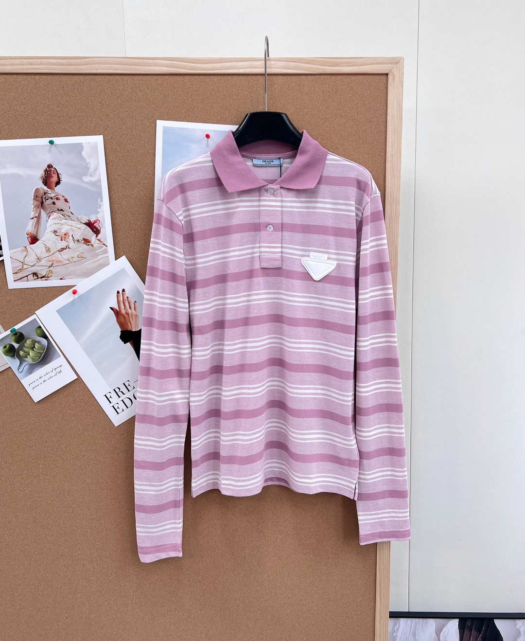 NO:762420,Prada2026 early spring series pink striped Polo shirt, pink and white horizontal stripes + solid color Polo collar, retro and gentle. Loose fit, soft and comfortable fabric, can be worn alone or layered, easily create a lazy atmosphere. The same series also has skirts, which are great when worn as a set or mixed and matched. It is a versatile and practical item in the early spring wardrobe, and can be matched with skirts from the same series!  All three standards are complete, and the goods will be shipped in large quantities!  size sml code,,prada,skirts,19860909Prada2026早春系列粉色条纹Polo衫,粉白横条纹+纯色Polo领,复古又温柔.宽松版型,面料柔软舒适,单穿或叠穿都很OK,轻松打造慵懒氛围感 同系列还有半裙,成套穿或混搭都很出彩,是早春衣橱百搭实用单品,可搭配同系列半裙！三标齐全,大货出！ 尺码sml 编码,,prada,skirts,,Women's clothing