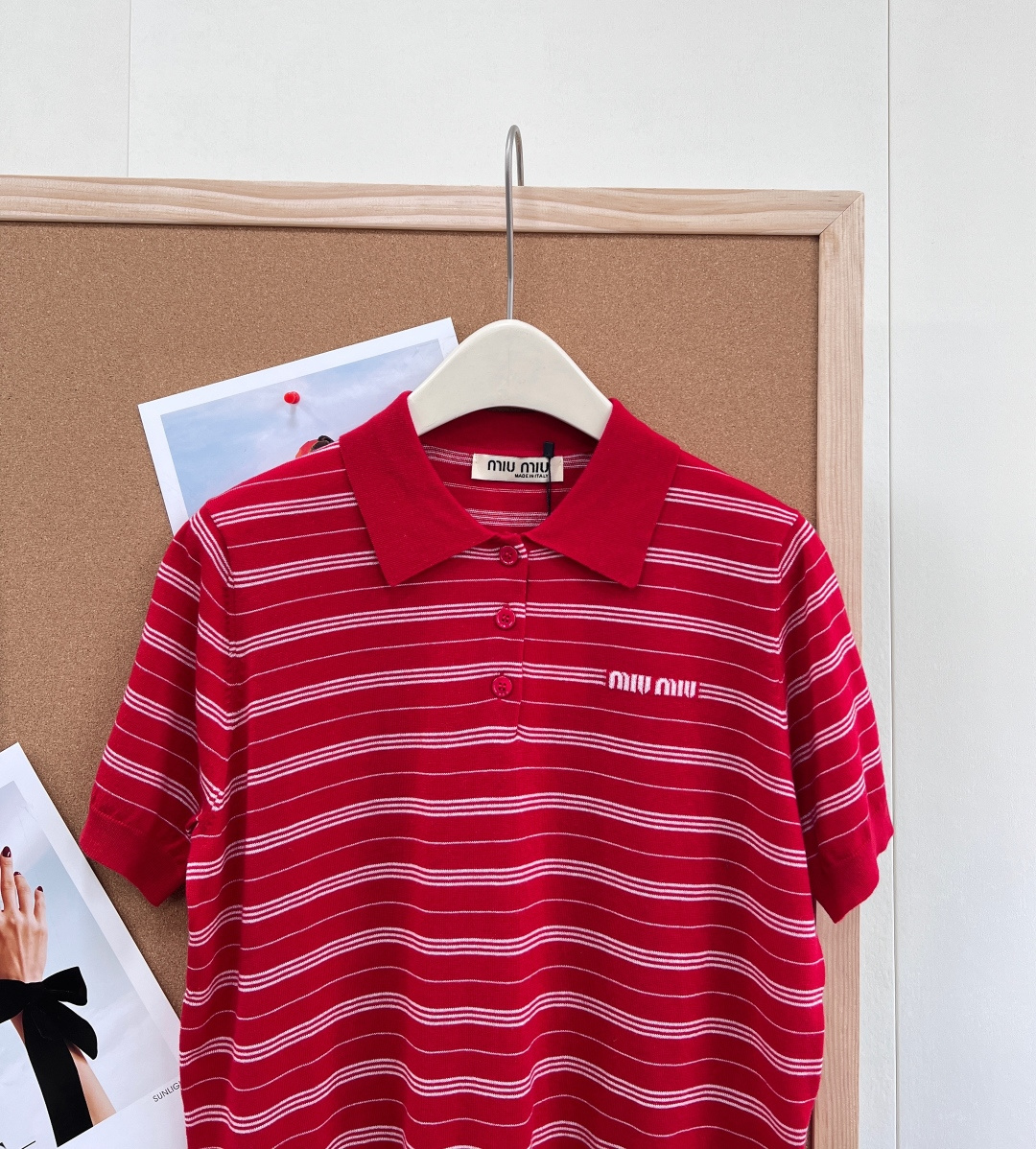 🆕 MIU MIU 字母焦糖色🤎条纹P薄款Polo针织衫短袖细羊毛面料 超级轻薄 夏天穿完全不会热！！信