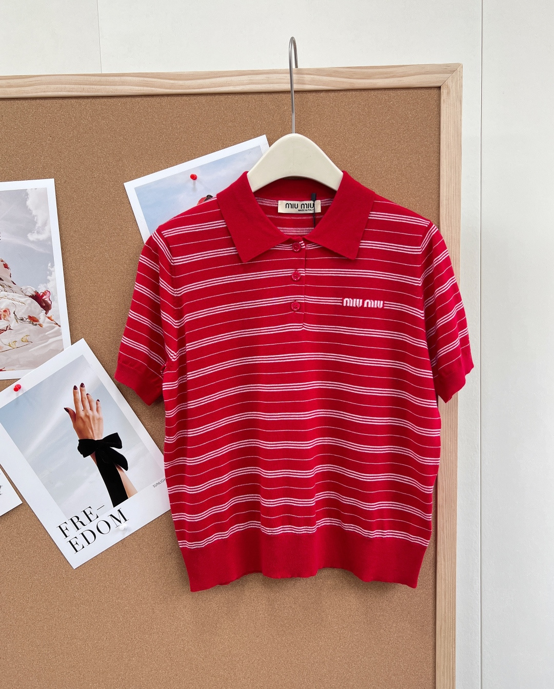 🆕 MIU MIU 字母焦糖色🤎条纹P薄款Polo针织衫短袖细羊毛面料 超级轻薄 夏天穿完全不会热！！信