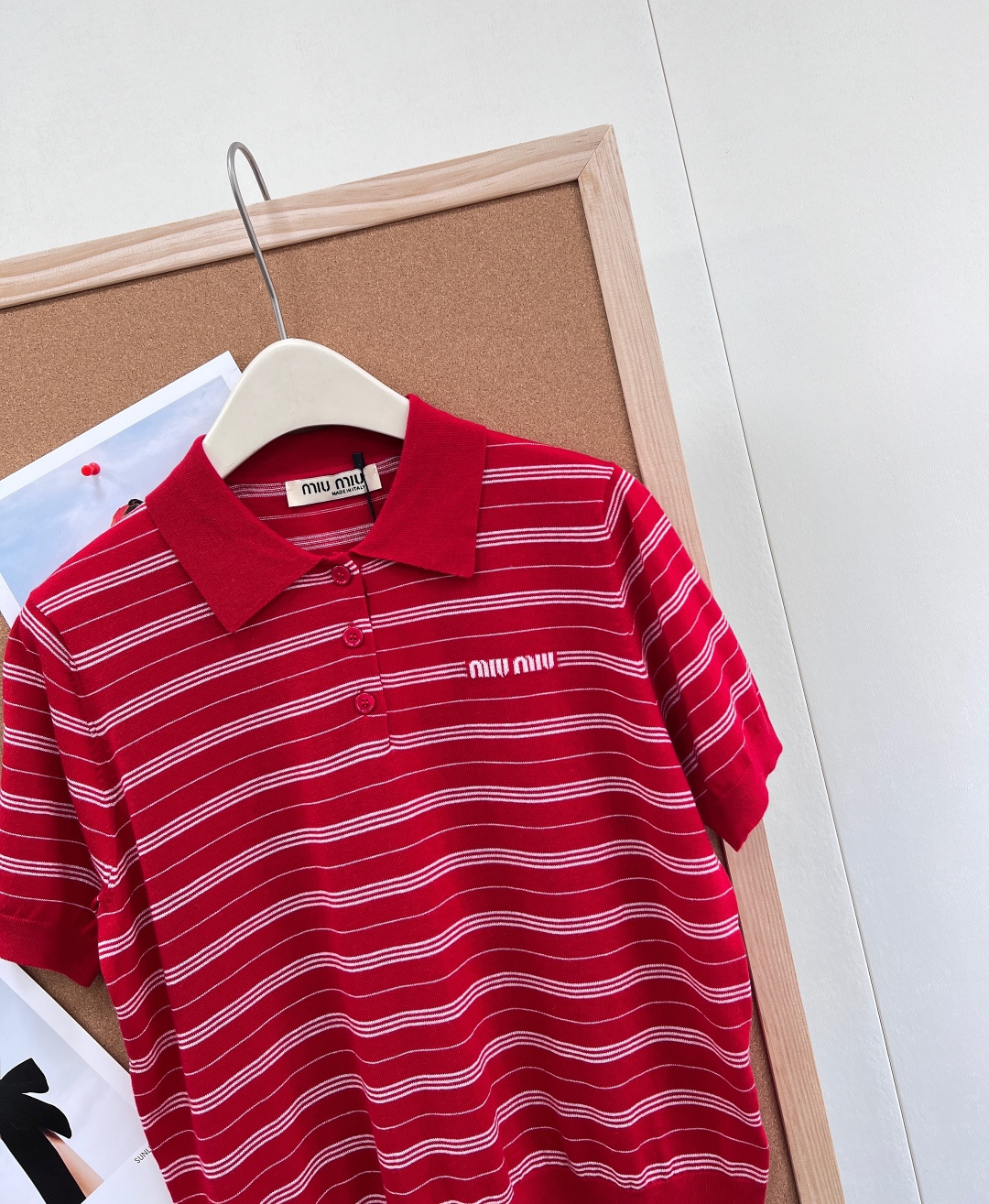 🆕 MIU MIU 字母焦糖色🤎条纹P薄款Polo针织衫短袖细羊毛面料 超级轻薄 夏天穿完全不会热！！信