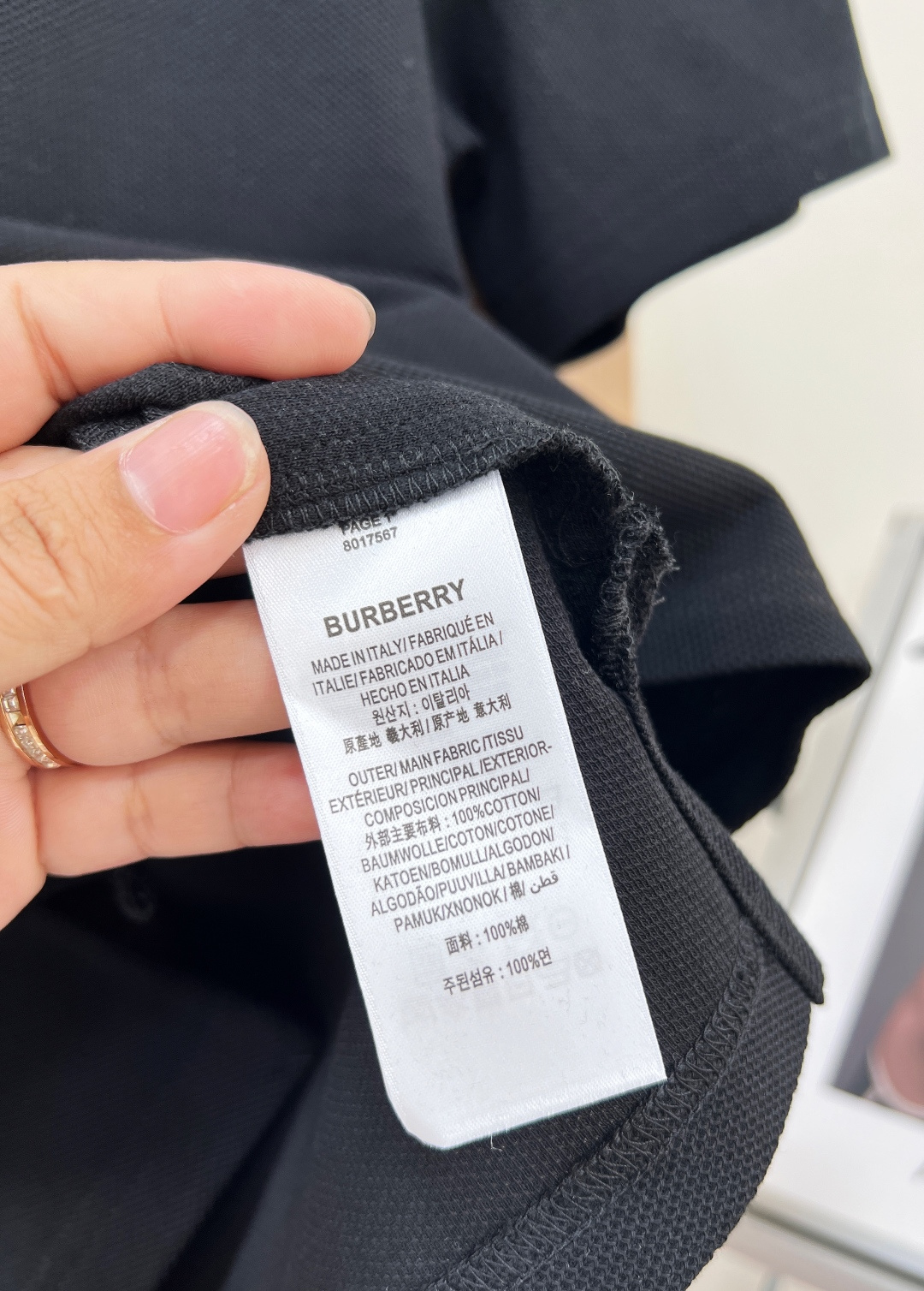 🆕BURBERRY新款巴宝莉格纹翻领Polo衫短袖介这款Polo衫是Burberry标志性的经典英伦风单