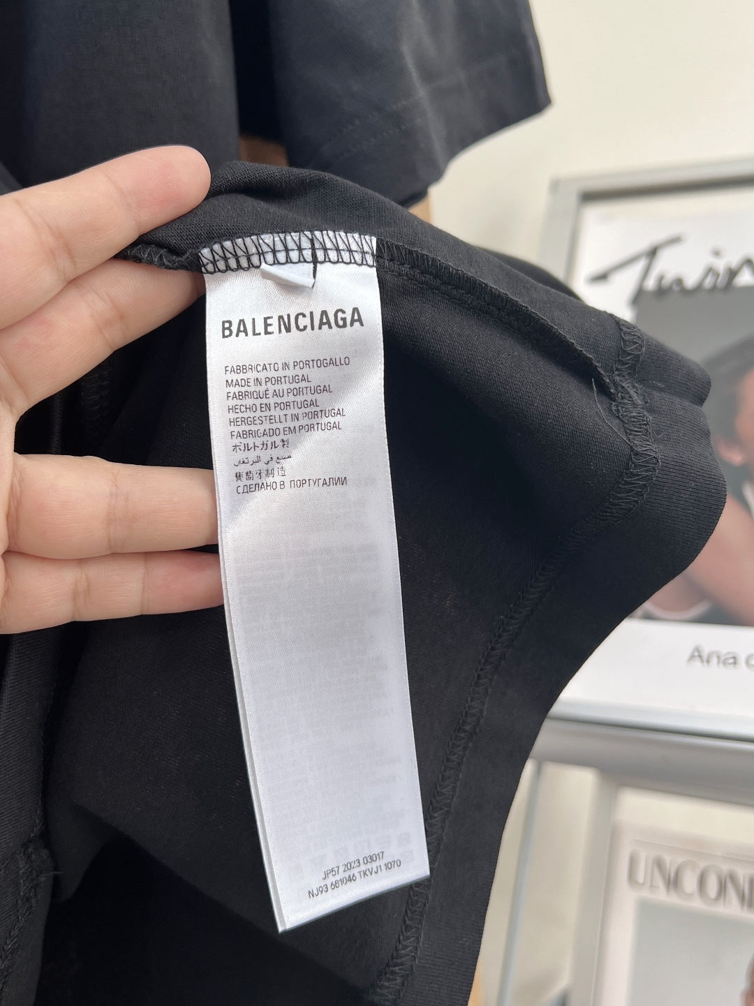 🆕Balenciaga新款限量款🖤做旧字母皇冠印花短袖T恤.颜色真的是一眼万年了！超级清新显白、面料是要