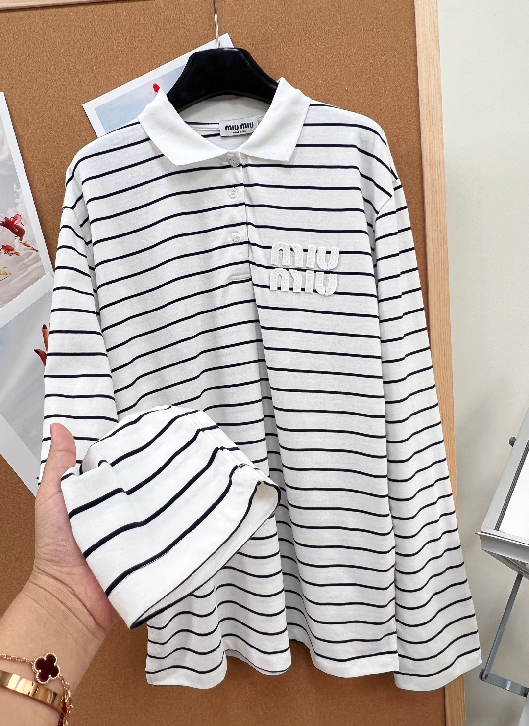 🆕 MIUMIU 条纹字母徽标Polo领长袖Miu派时髦人统治区，黑白条纹撞色polo衫，主打松弛钱味儿