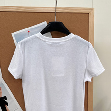 🆕 ACNE STUDIO 做旧正肩修身短袖T恤复古基调 + 品牌基因印花呈现出明显做旧感,字体边缘不规 🆕 ACNE STUDIO 做旧正肩修身短袖T恤复古基调 + 品牌基因印花呈现出明显做旧感,字体边缘不规