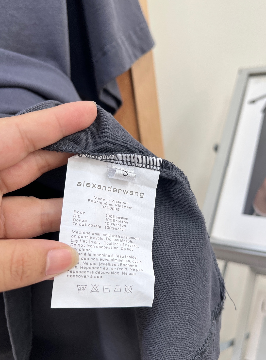🆕ALEXANDERWANG 大王星形图案烫钻短袖T恤。宽松版型，随性松弛感天花板，大王标志性廓形。利落