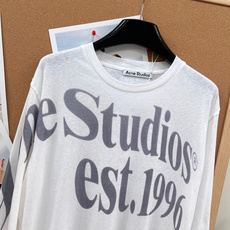 🆕ACNE STUDIO 做旧字母长袖T恤Acne Studios以品牌创立年份「」为灵感,打造这件标志 🆕ACNE STUDIO 做旧字母长袖T恤Acne Studios以品牌创立年份「」为灵感,打造这件标志