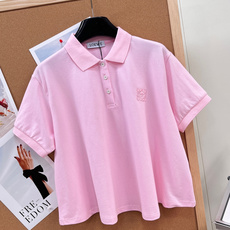 🆕LOEWE新款刺绣Logo Polo衫 |,棉质珠地布打造,透气不闷汗,日常好穿又高级✨经典翻领设计藏 🆕LOEWE新款刺绣Logo Polo衫 |,棉质珠地布打造,透气不闷汗,日常好穿又高级✨经典翻领设计藏