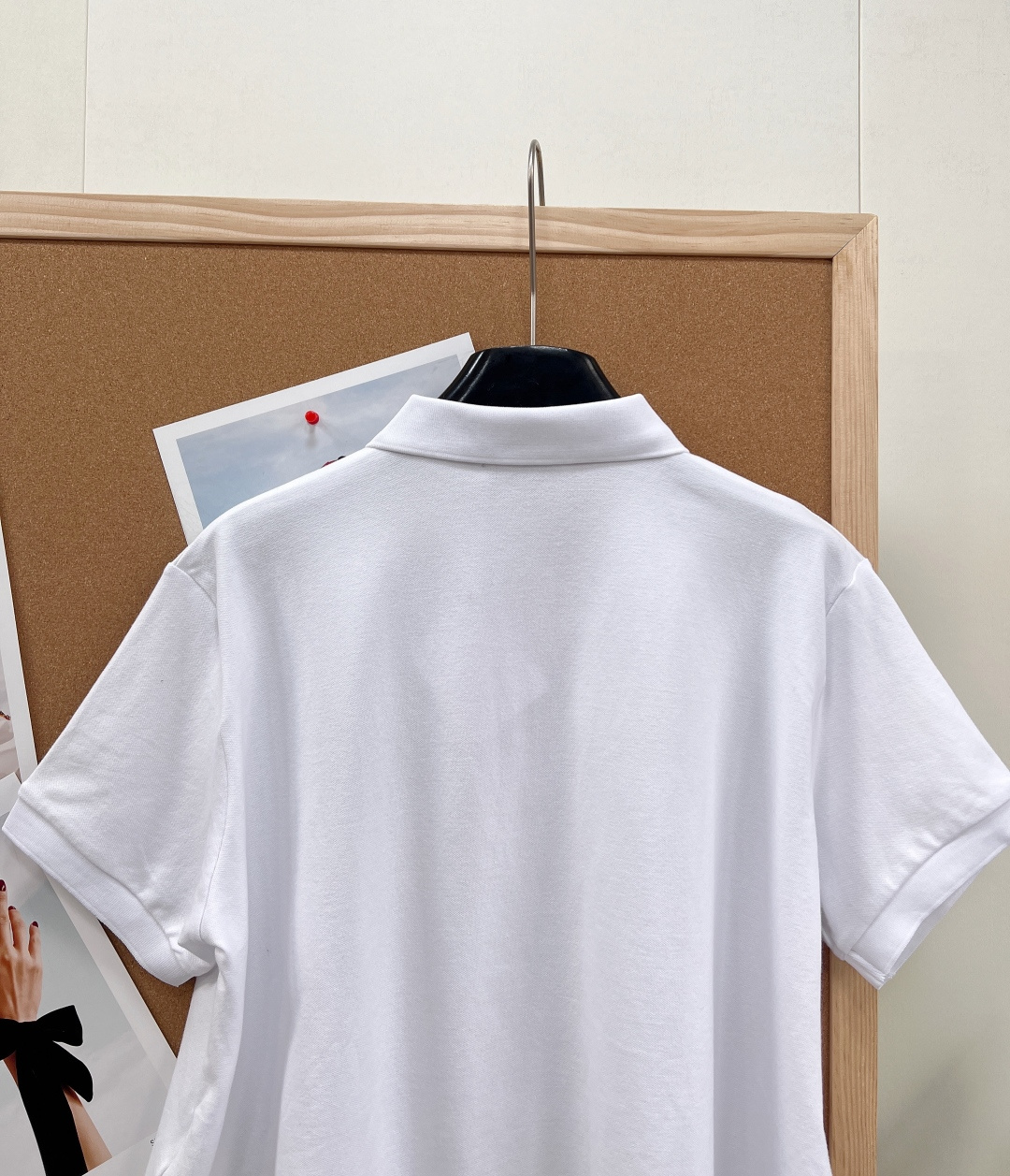 🆕LOEWE新款刺绣Logo Polo衫 |，棉质珠地布打造，透气不闷汗，日常好穿又高级✨经典翻领设计藏