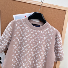 🆕Louis Vuitton 全新老花Logo针织系列..🤎🤎🤎复古高级感十足 撞色设计洋气又有活力 I 🆕Louis Vuitton 全新老花Logo针织系列..🤎🤎🤎复古高级感十足 撞色设计洋气又有活力 I