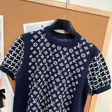 🆕Louis Vuitton 全新老花Logo针织系列..🤎🤎🤎复古高级感十足 撞色设计洋气又有活力 I 🆕Louis Vuitton 全新老花Logo针织系列..🤎🤎🤎复古高级感十足 撞色设计洋气又有活力 I