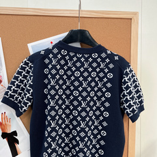 🆕Louis Vuitton 全新老花Logo针织系列..🤎🤎🤎复古高级感十足 撞色设计洋气又有活力 I 🆕Louis Vuitton 全新老花Logo针织系列..🤎🤎🤎复古高级感十足 撞色设计洋气又有活力 I