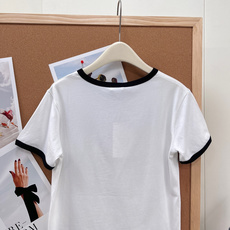 🆕Celine 经典凯旋门字母T恤🖤炸街款!采用手工印花工艺 黑白颜色百搭时髦 实用性非常强的一件!纯棉 🆕Celine 经典凯旋门字母T恤🖤炸街款!采用手工印花工艺 黑白颜色百搭时髦 实用性非常强的一件!纯棉